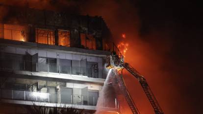 İspanya'yı sarsan yangında 4 kişi öldü