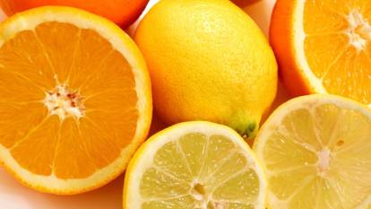 Aynı familyaya sahip portakal ve limon neden farklı kokar?