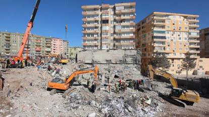 Serin-2 apartmanı sanıkları hakim karşısında! Depremde 77 kişi can vermişti