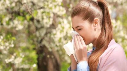 Bağışıklığı düşüren polen alerjisine dikkat! Uzmanı uyarılarını sıraladı