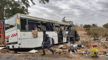 Nijerya'da trafik kazasında 16 kişi hayatını kaybetti