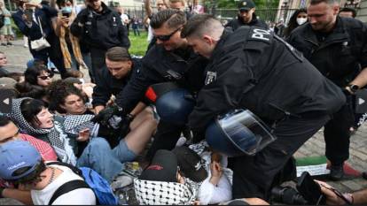 Almanya'da Filistin'e destek gösterisine polisten müdahale
