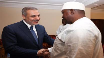 Hakan Fidan Gambiya Cumhurbaşkanı ile bir araya geldi