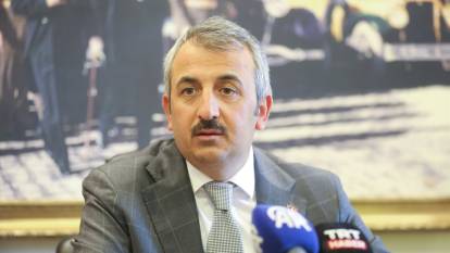 Edirne Valisi: Avrupa'ya açılan sınır kapılarında yolcu trafiği yüzde 15 arttı