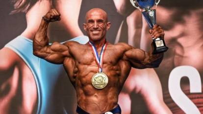 Zabıta amiri vücut geliştirmede Avrupa Şampiyonu oldu. 43 yaşında Türkiye'yi gururlandırdı