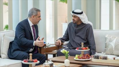 Fidan BAE Devlet Başkanı Al Nahyan ile bir araya geldi