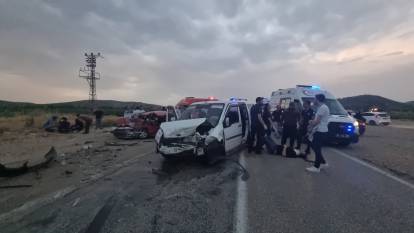Adana'da trafik kazası 1 ölü 5 yaralı
