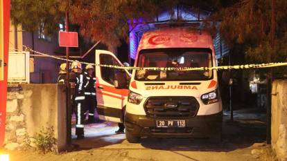 Ambulansta oksijen tüpünden sızan gaz parladı: 2 sağlıkçı yaralandı