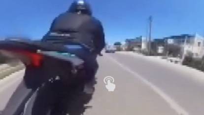 Bodrum'da motosiklet ve otomobilin karıştığı kaza kamerada