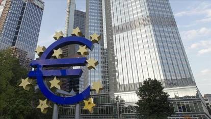 Euro bölgesi teknik resesyondan çıktı büyümeye geri döndü