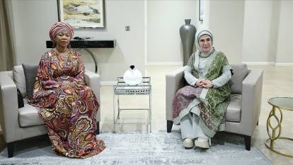 Emine Erdoğan Fatima Maada Bio ile görüştü