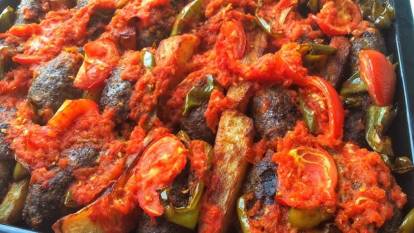 İzmir'in en ünlü lezzeti; İzmir köfteye lezzet katan tüyo! Böyle pişirilmeliymiş