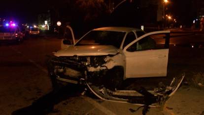 Pendik'te taksi ile otomobil çarpıştı: 2'si ağır 4 yaralı