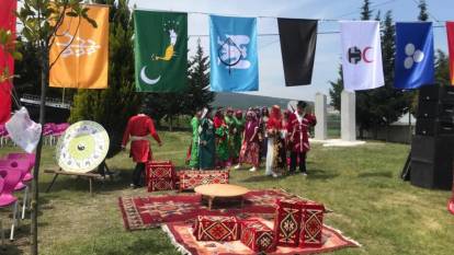 Manyas’ta unutulmaya yüz tutmuş Orta Asya gelenekleri tanıtıldı