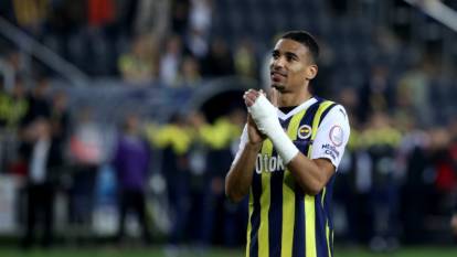 Fenerbahçeli Djiku aşkını ilan etti
