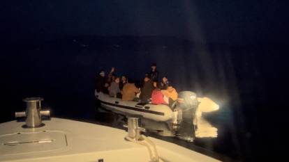 Ayvalık açıklarında 22 kaçak göçmen kurtarıldı