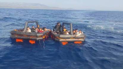 Ege Denizi'nde 70 kaçak göçmen Sahil Güvenlik tarafından kurtarıldı