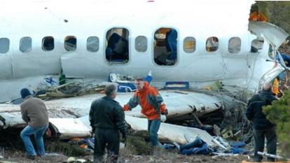 Isparta uçak kazasının sorumlusu 17 yıl sonra  Almanya'da yakalandı . 2'si nükleer fizikçi 4 akademisyen 57 kişi ölmüştü