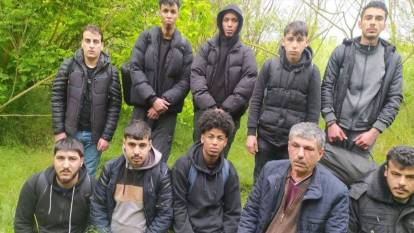 Edirne'den yurt dışına kaçacaklardı. 23 kaçak göçmen yakalandı
