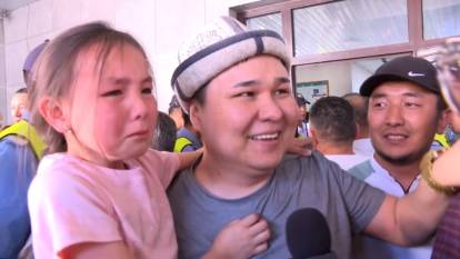 27 Kırgız 2 yıl sonra beraat etti