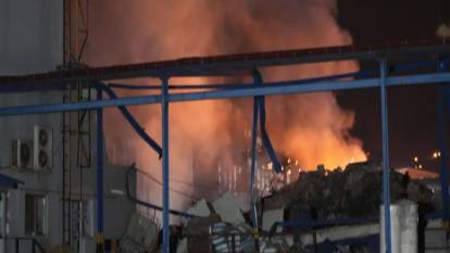 2 gün önce yanan fabrika yine yandı
