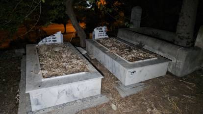 Adana’da mezarlıklar hedef alındı