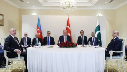 Erdoğan Aliyev ve Şerif ile üçlü toplantı yaptı