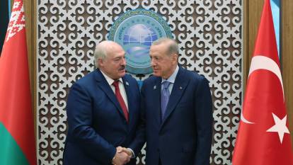Erdoğan Lukaşenko ile bir araya geldi