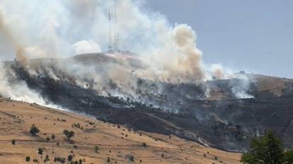 Dağlıktaki ot yangını 2 saatte söndürüldü