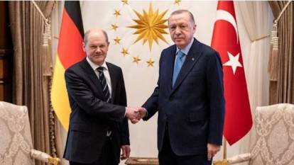 Almanya Başbakanı: Erdoğan'ı bekliyoruz