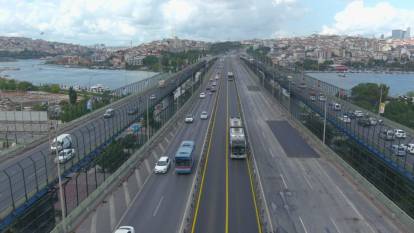 İstanbullular Haliç Köprüsü çilesinden erken kurtuldu