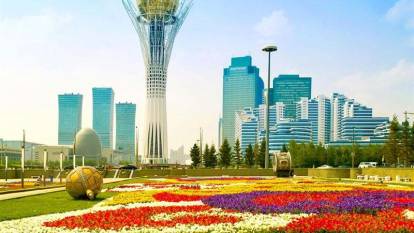Kazakistan'da Başkent Günü kutlanıyor