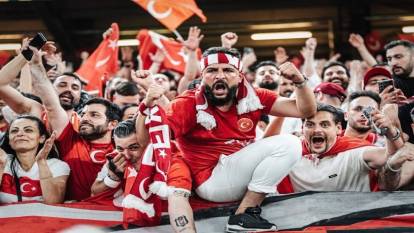Milli maçta hakem Turpin'den skandal karar