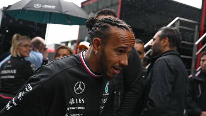 Lewis Hamilton'ın dönüşü muhteşem oldu