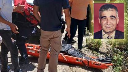 Antalya'da kamyonet uçuruma yuvarlandı: Sürücü hayatını kaybetti