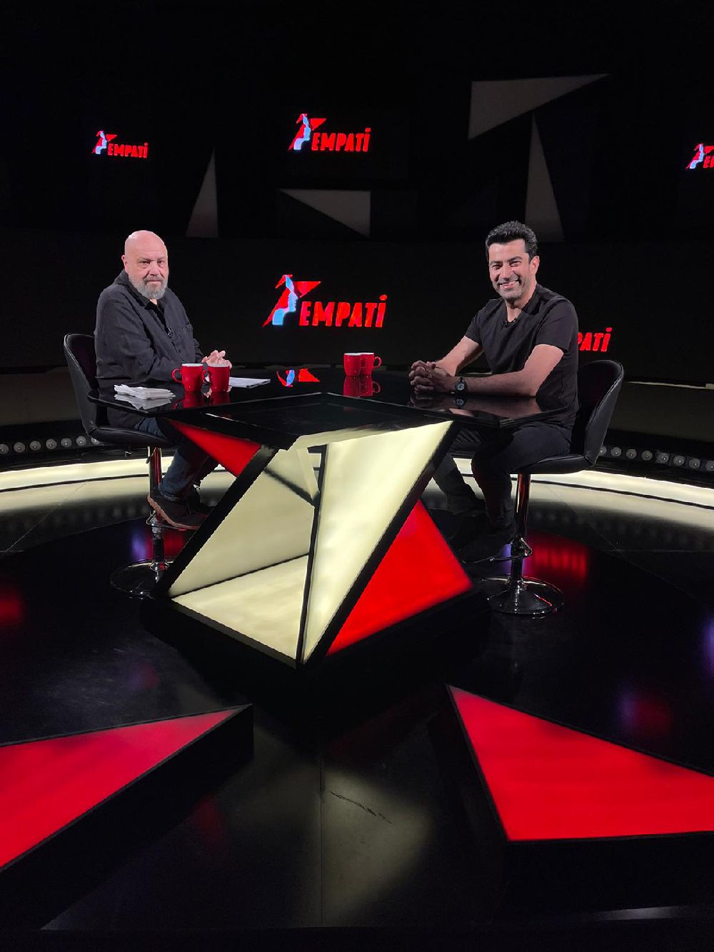 kenan-imirzalioglu-ndan-babasiyla-ilgili-duygusal-konusma-iad9k.jpg