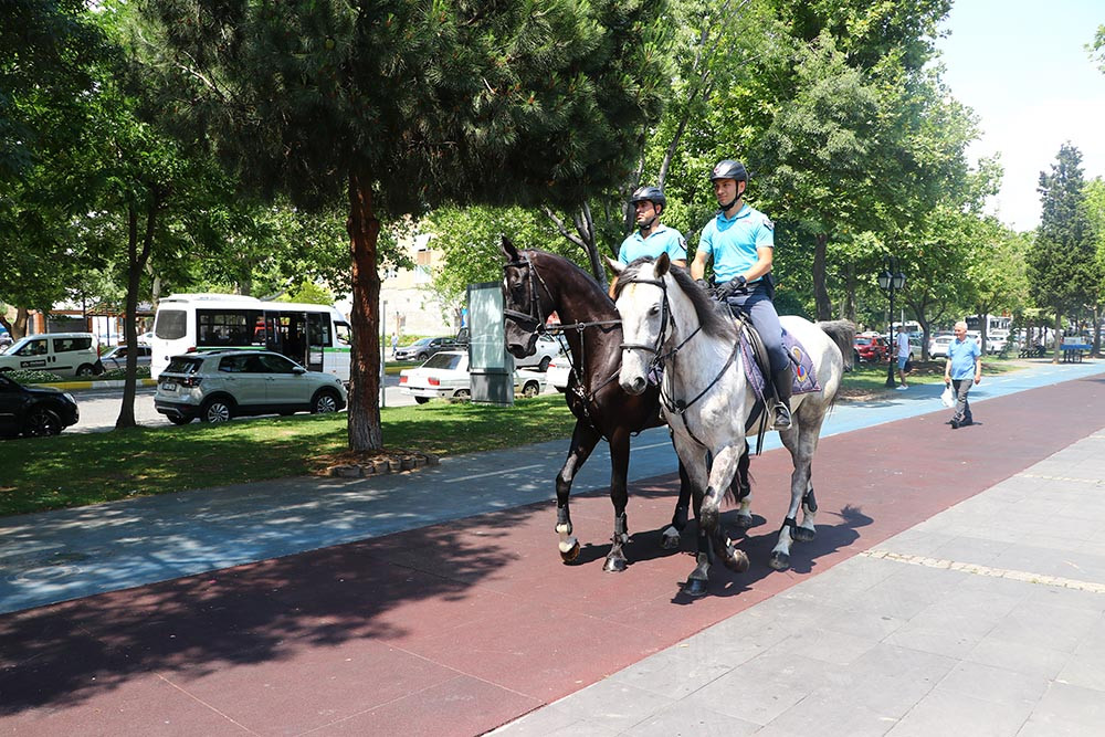 tekirdag-sahillerinde-yaz-boyu-atli-jandarma-timi-gorev-yapacak-yenicag-1.jpg