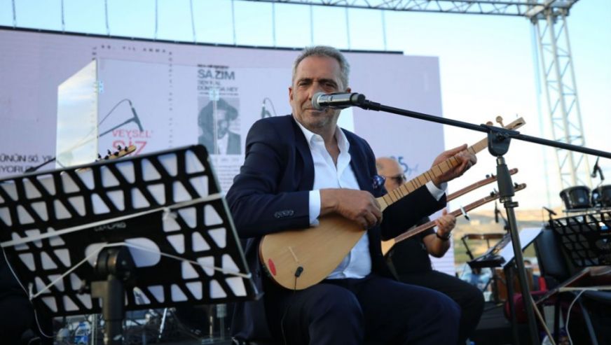 Saray'ın gözde şarkıcısı Yavuz Bingöl 8 kişinin geldiği Urfa konserini  böyle iptal etti