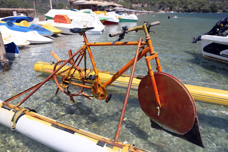hurdayi-deniz-bisikletine-donusturdu-manset.jpg