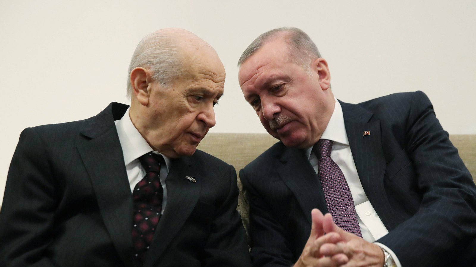 1574228910905-erdoganbahceli.jpg