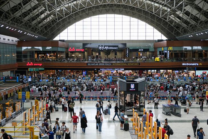 istanbul-havalimanlarinda-9-ayda-855-milyondan-fazla-yolcu-uctu-yenicag9.jpg