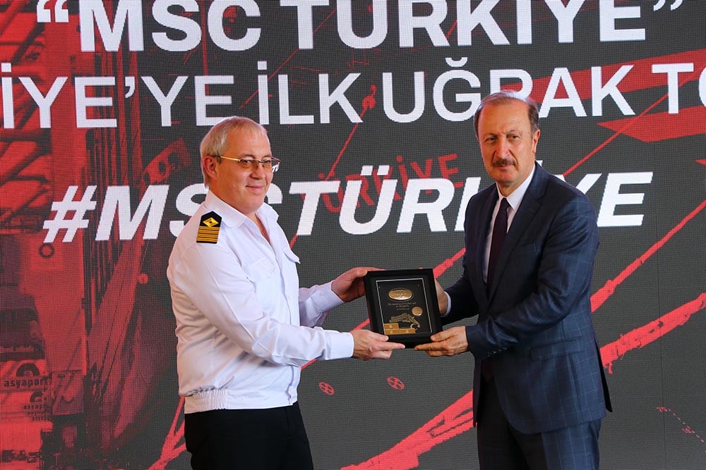 msc-turkiye-tekirdaga-geldi-dunyanin-en-buyuk-konteyner-gemilerinden-yenicag-13.jpg