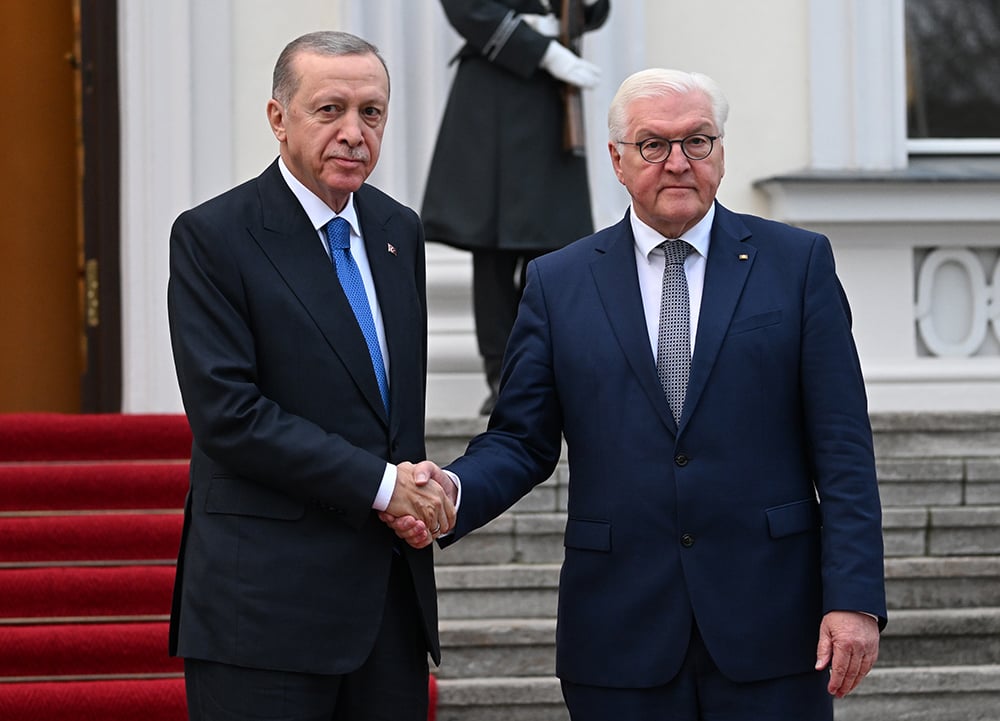 erdogan-almanya-cumhurbaskani-steinmeier-ile-gorustu-yenicag-4.jpg