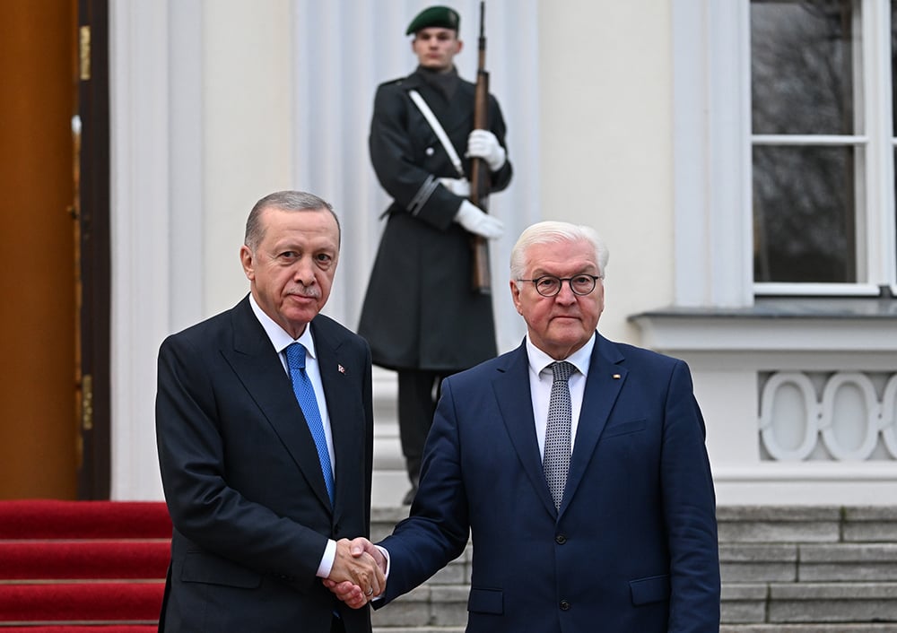 erdogan-almanya-cumhurbaskani-steinmeier-ile-gorustu-yenicag-5.jpg