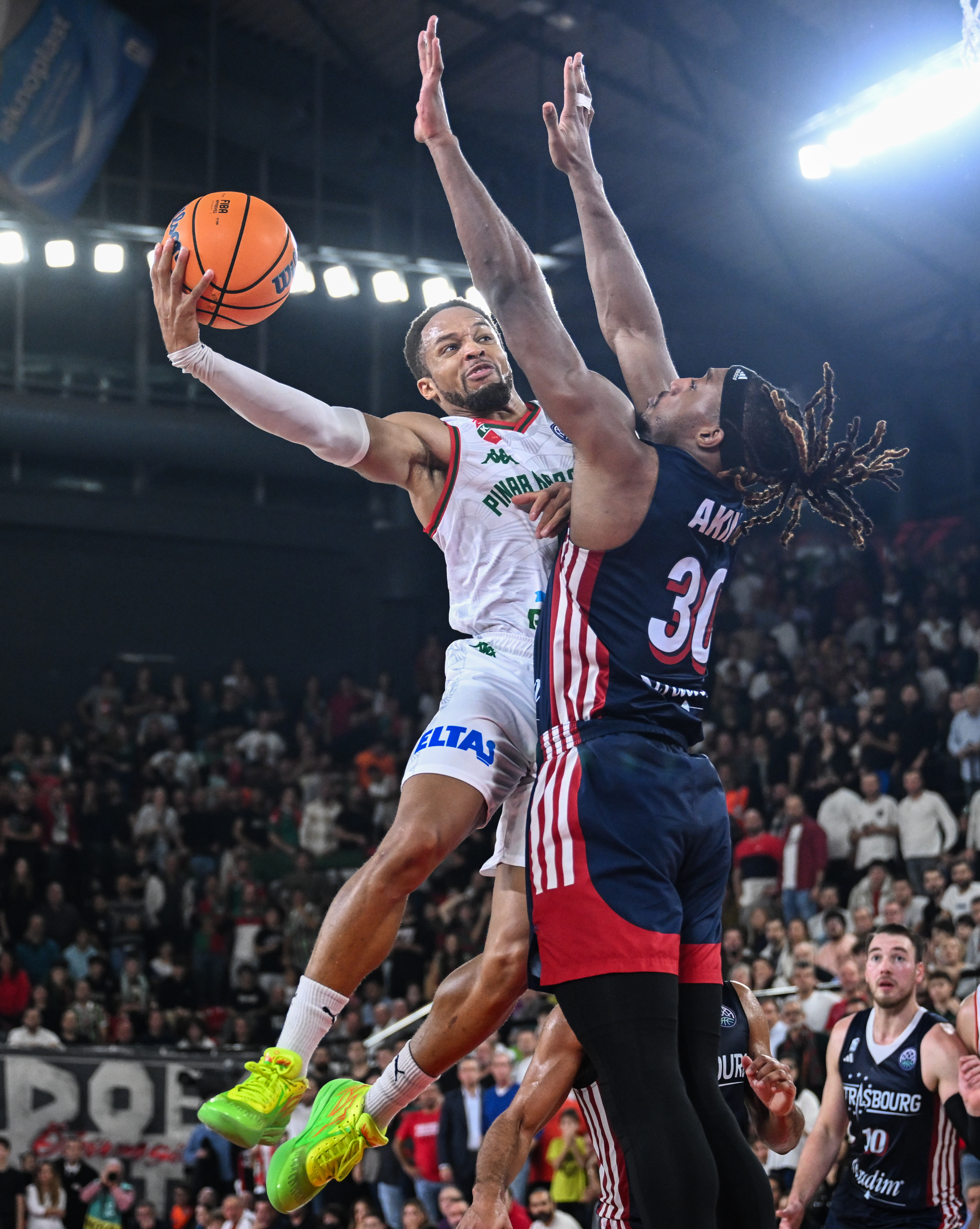 aa-20231128-33049158-33049148-pinar-karsiyaka-v-sig-strasbourg-fiba-basketball-champions-league.jpg