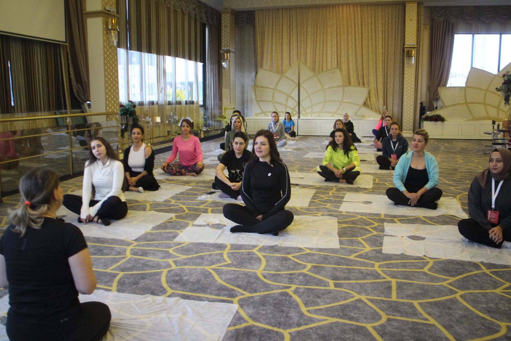 sabah-yoga-ve-meditasyonu.jpg