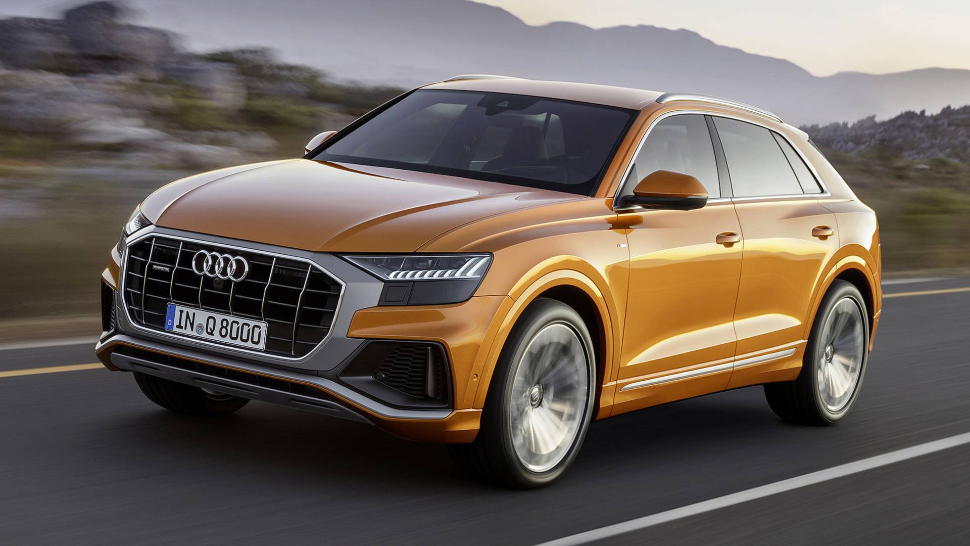 2019-audi-q8.jpg