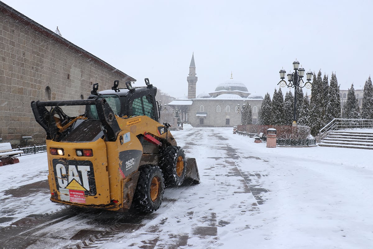 erzurum-ardahan-kars-igdir-ile-agrida-kar-ve-soguk-hava-etkili-oldu-yenicag-16.jpg