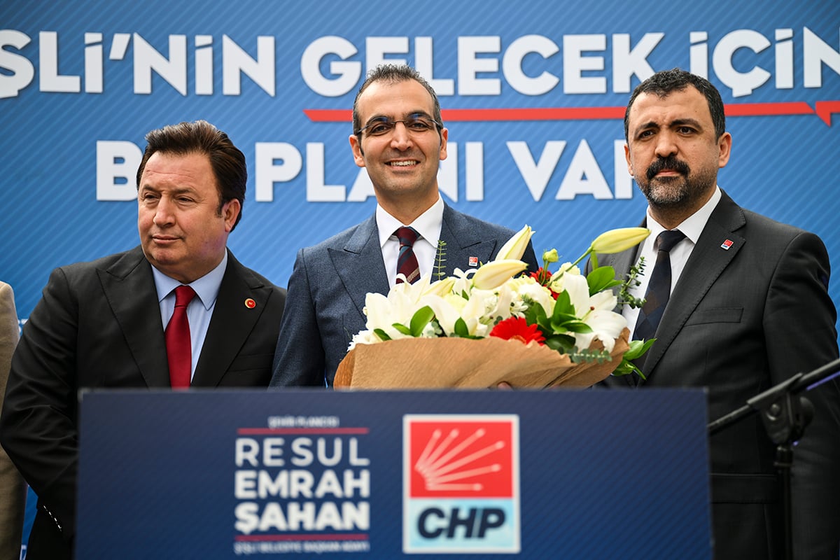 resul-emrah-sahana-sislide-coskulu-karsilama-yenicag-1.jpg