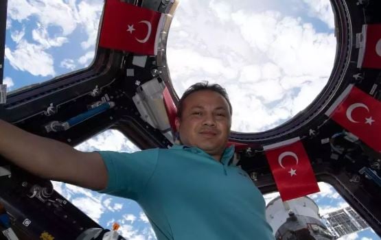turk-astronot-alper-gezeravcinin-donus-tarihi-belli-oldu-uzay-istasyonunda-veda-toreni-duzenlenecek-yenicag-11.jpg